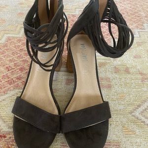 Vici block heel sandal